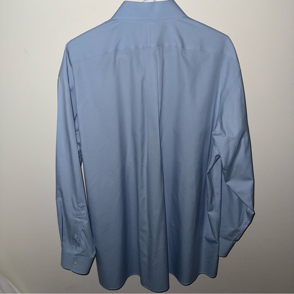 Jos. A. Bank Traveler Traditional Fit Light Blue Dress Shirt (17-34) - Picture 5 of 8